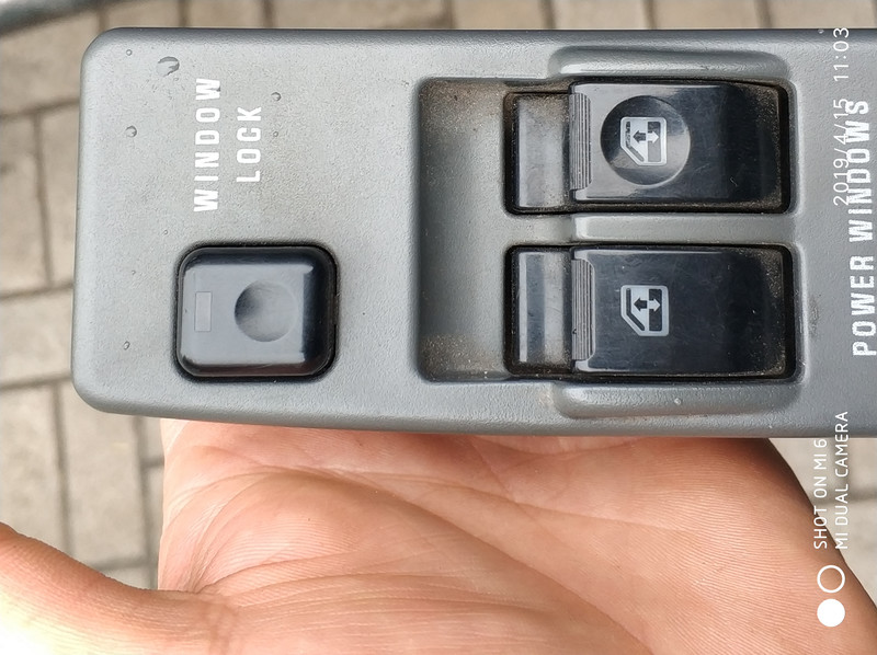 Блок управления стеклоподъемниками Mitsubishi Pajero 2  1995 3.0 Бензин Изюм