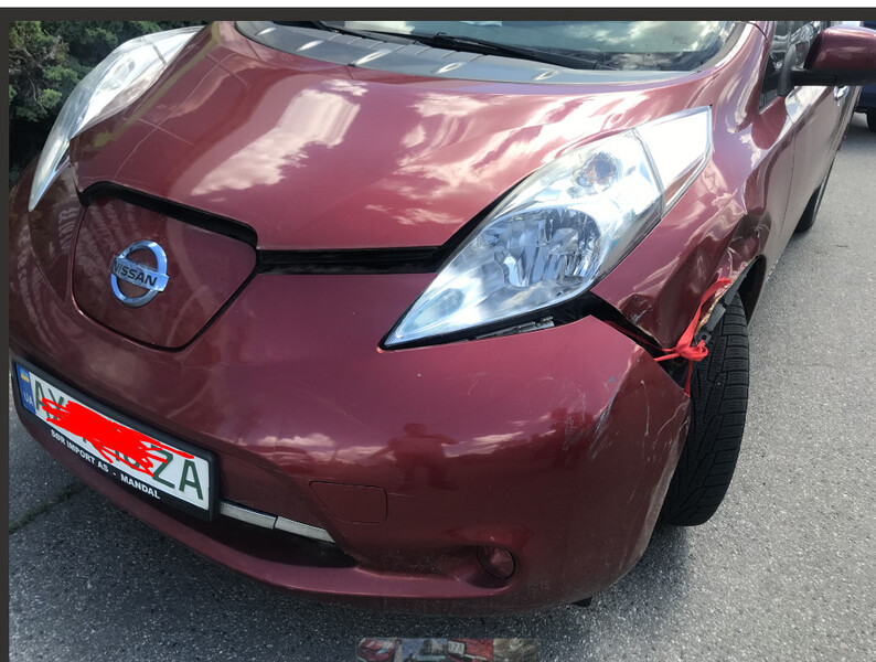 Облицовка передняя Nissan Leaf  2014 хэтчбек 1.0 Электро Харьков
