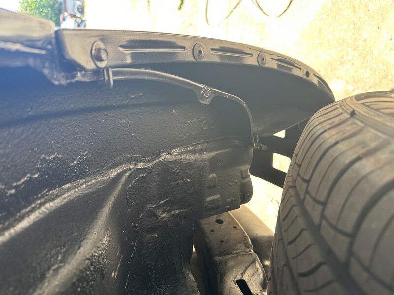 Брызговик Lexus LX 2008 г.  5.7 л дизель