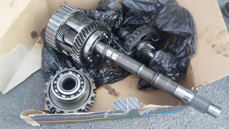 Вал с солнцем планетарного ряда Subaru Tribeca 3,0 2006 3.0 Бензин 