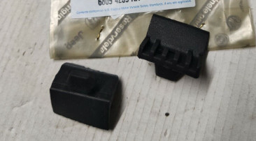 Направляющая полки багажника Fiat Bravo  2009 Дрогобыч