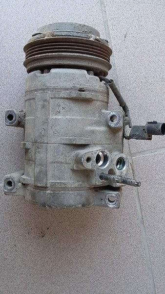 Компрессор кондиционера Kia Carnival 2008 г.  29.0 л дизель Луцк