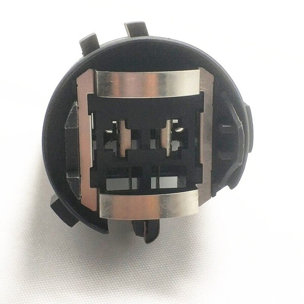 Цоколь-патрон Volkswagen Touran  2016 універсал 2.0 Дизель 