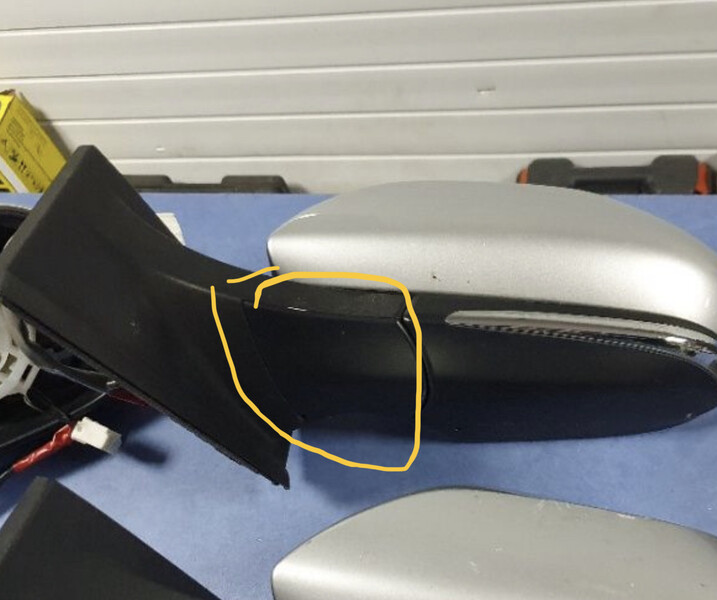 Заглушка нижняя переднего правого зеркала prius 50 Toyota Prius 40  2019 хетчбек 1.8 Гибрид 