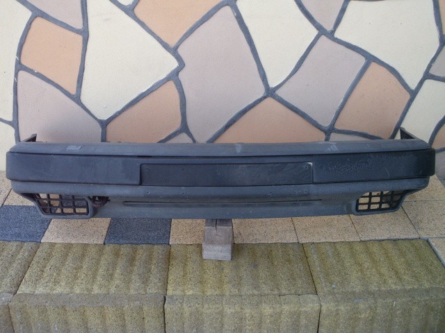 Бампер передний Volvo 440 1990 г.  1.7 л бензин Херсон