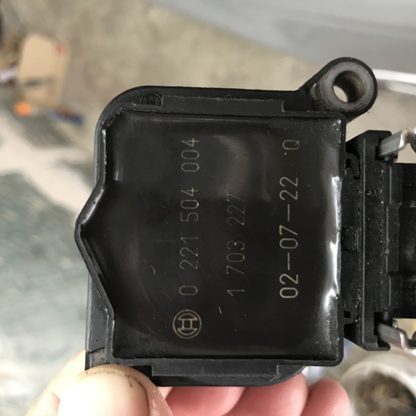 Катушка зажигания bosch BMW 5 Series E39  2002 3.0 Бензин Киев