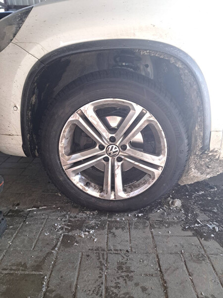 Диск литой Volkswagen Tiguan  2012 2.0 Бензин Киев