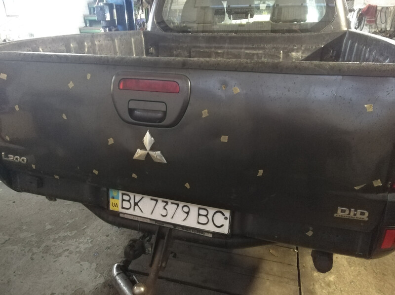 Борт кузова задний Mitsubishi L 200 2012 г.  2.5 л дизель Ровно