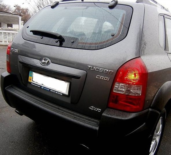 Шильдики Hyundai Tucson  2008 2.0 Бензин Краматорск