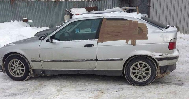 Стекло BMW 3 Series купе 1998 р.  1.6 л бензин Київ