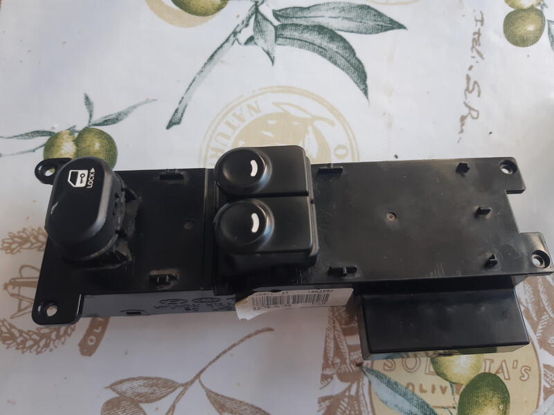 Электростеклоподъемник левый Hyundai i30  2009 Опошня