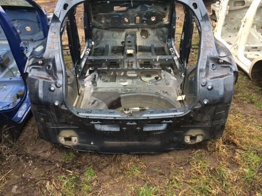 Задня частина кузова Nissan Juke F15 2012 хетчбек 1.6 Бензин 