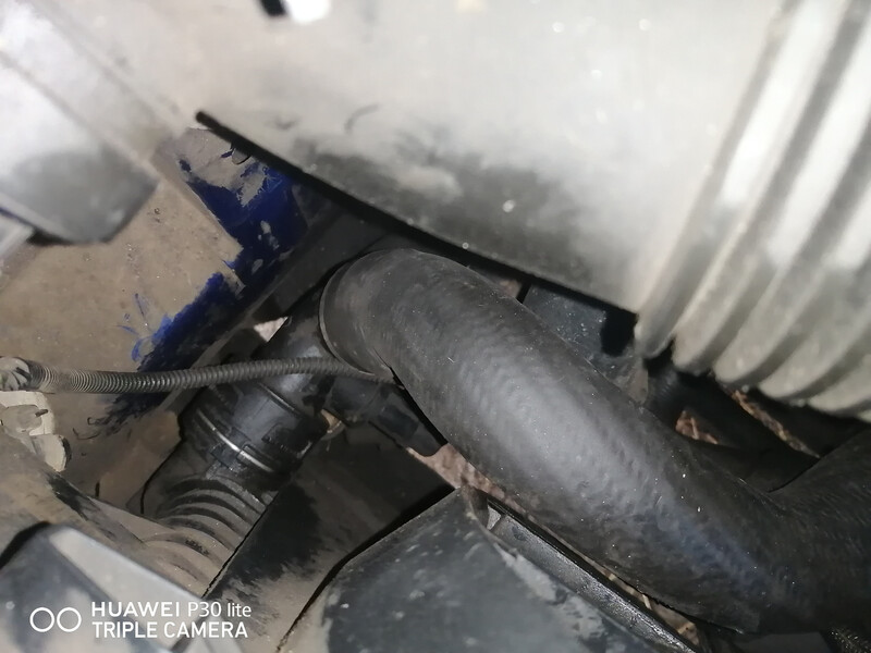 Патрубок радіатора Volkswagen Touareg  2004 2.5 Дизель Баштанка