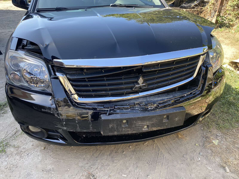 Решетка бампера Mitsubishi Galant 9  2009  Электро 