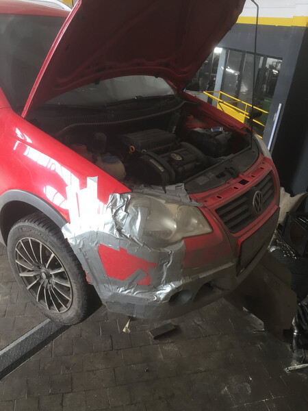 Бампер передній Volkswagen Cross Polo  2007 хетчбек 1.4 Бензин 