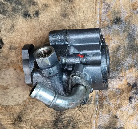 Насос ГУР Land Rover Discovery 2  1996 2.5 Дизель Днепр