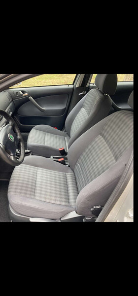Переднее сиденье правое Skoda Octavia  2003 универсал 1.6 Бензин Чернигов