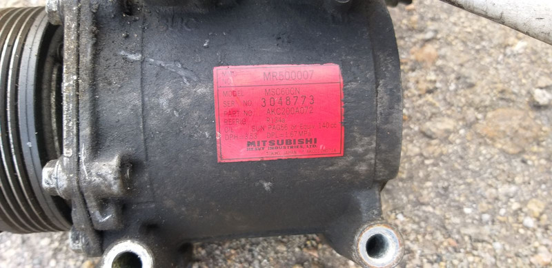 Компрессор кондиционера Mitsubishi Carisma  2002 1.8 Бензин Запорожье