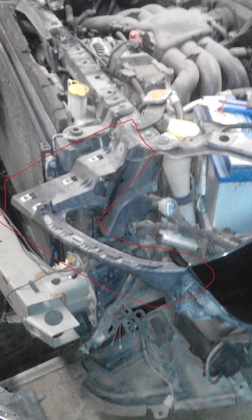 Упор под бампер правый Subaru Tribeca  2006 3.0 Бензин Прилуки