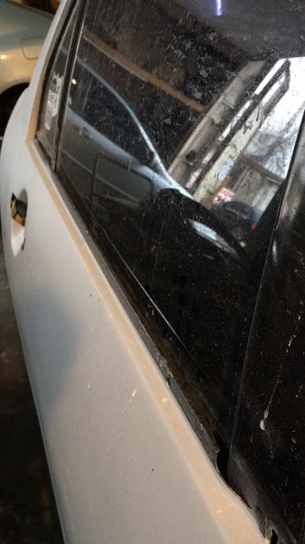 Молдинг двери задней правой оконный наружный нижний Mitsubishi Lancer 9 2005 2.0 Бензин Ровно