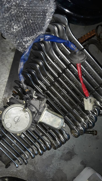 Моторчик водительского подьемника Nissan Murano Z50  2003 3.5 Бензин 