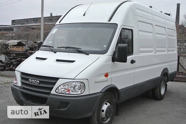 Бампер передний Iveco Daily 50.13 2011 г.  Киев
