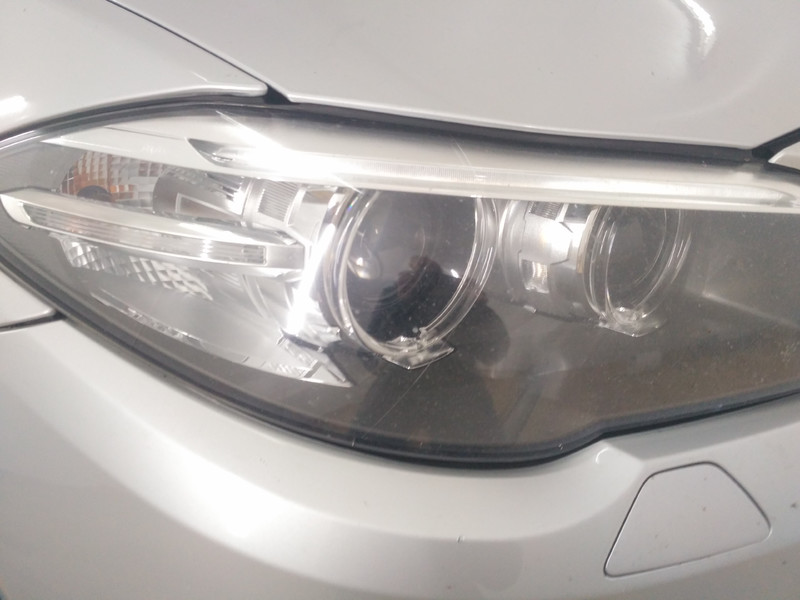 Фара передняя правая BMW 5 Series  2013 универсал 3.0 Дизель Луцк