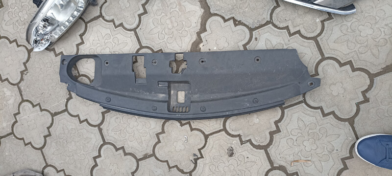 Верхня накладка решітки Hyundai Santa FE 3  2013 универсал 2.2 Дизель Мукачево