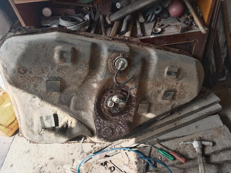 Паливний бак Toyota Corolla E120 універсал 2002 р.  1.6 л бензин Хмельницький