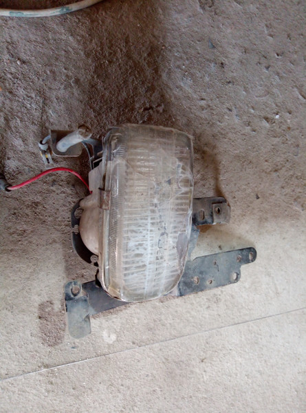 Протитуманна фара Mazda 323  1994 1.5 Бензин 