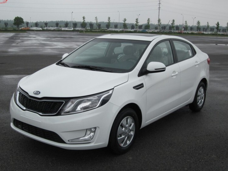 Дверь передняя левая Kia Rio 3 2012 г.