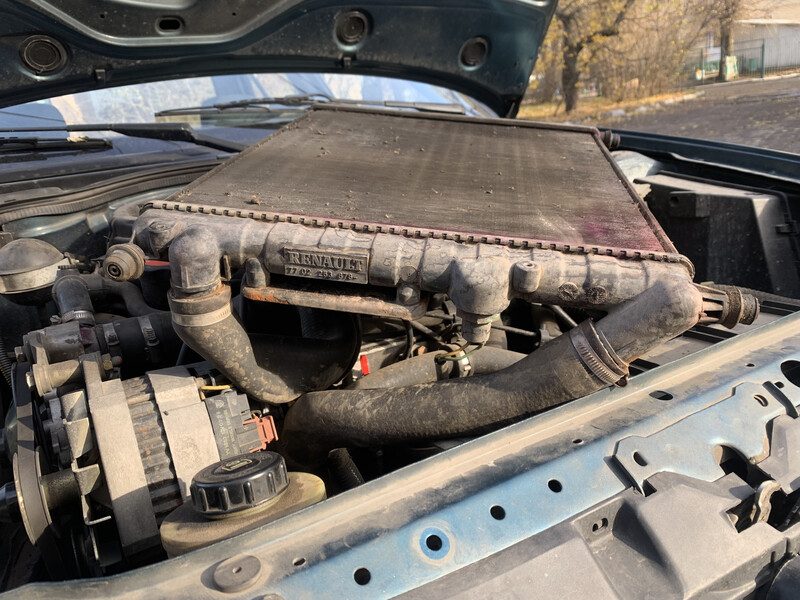 Радіатор Renault 19 1996 р.