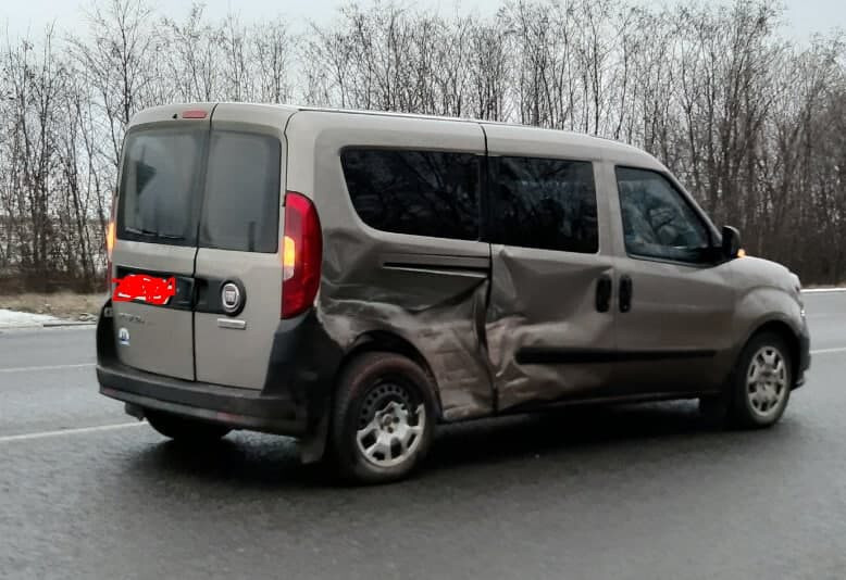 Дверь боковая сдвижная правая Fiat Doblo  2018 1.6 Дизель Харьков