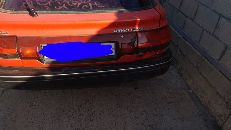 Фонарь задний правый, центральный Toyota Corolla лифтбек/рыба 1988 2.0 Бензин Хмельницкий