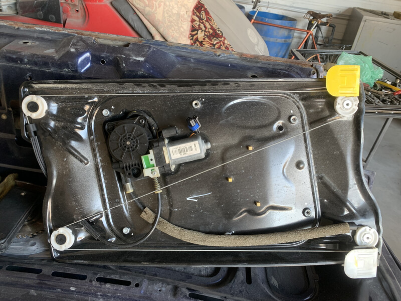 Водительский стеклоподъемник Land Rover Freelander  2008 2.2 Дизель Киев