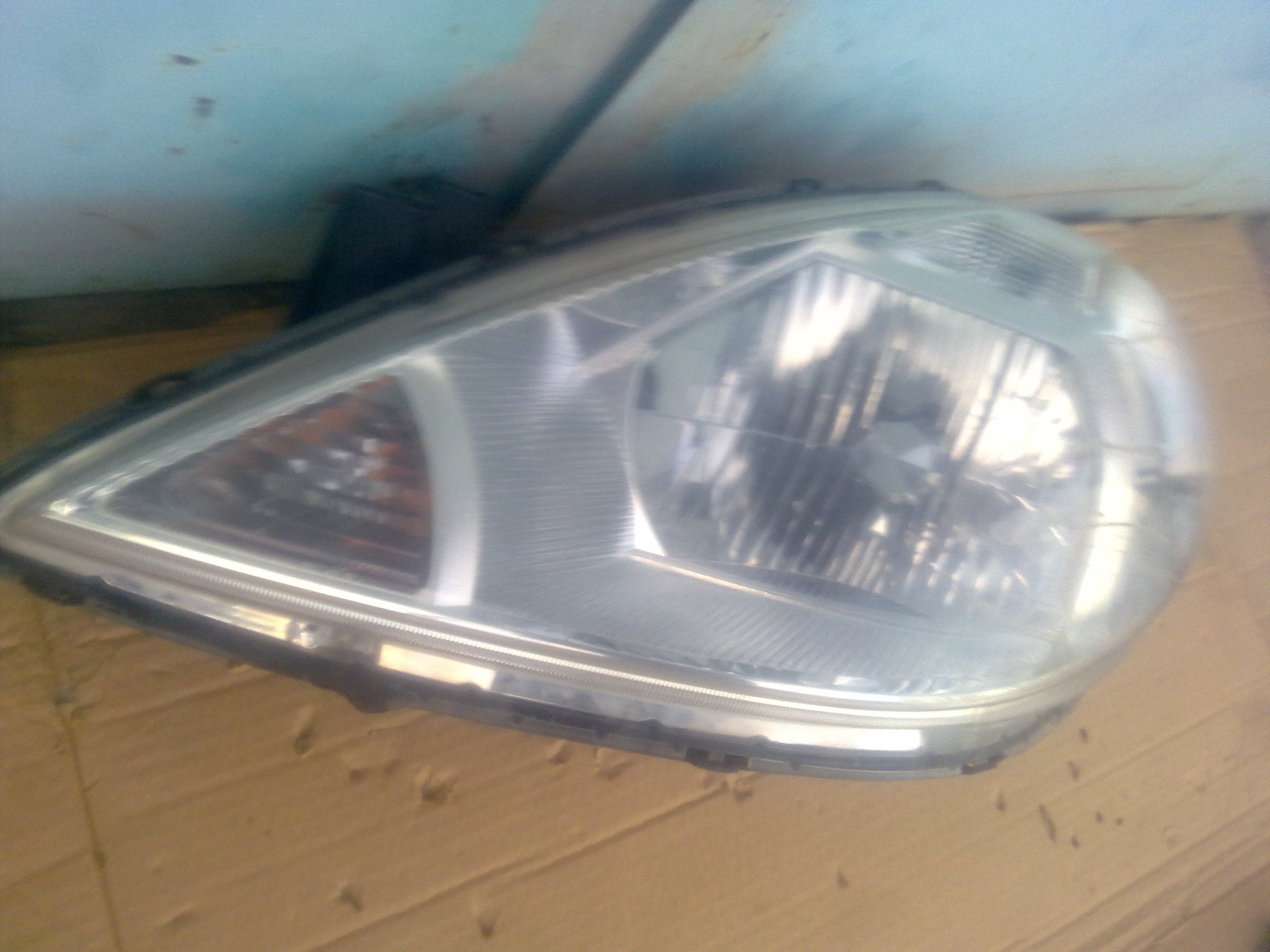 Галогенна фара 26060EE91A   Nissan Tiida