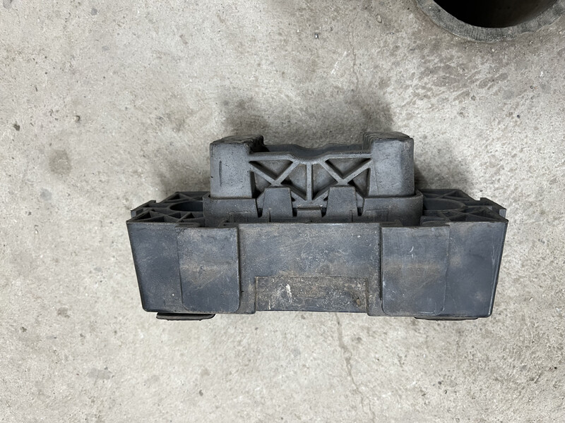 Опора донкрата задння Mercedes-Benz GLE-Class  2016 2.1 Дизель Тернопіль