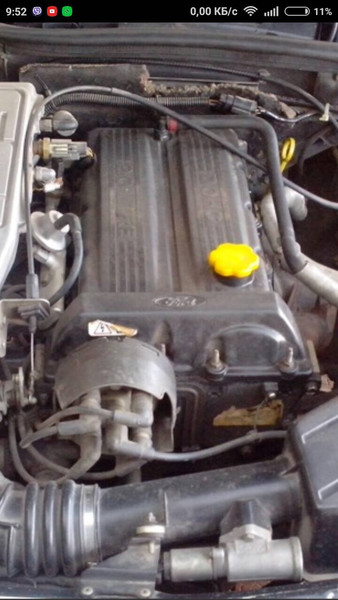 Клапанна кришка Ford Sierra  1992 2.0 Дизель Черкаси