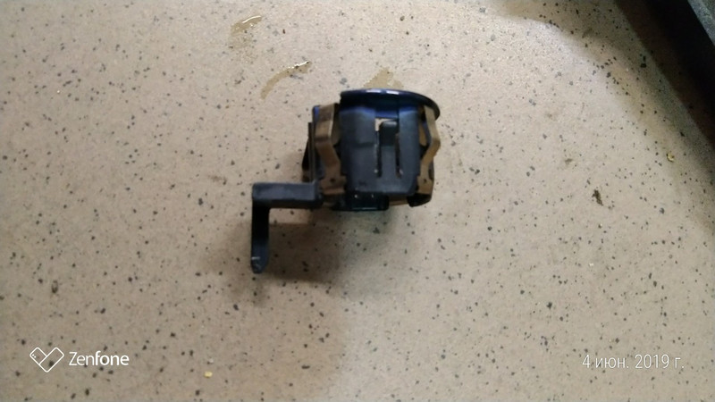 Крепление парктроника Lexus RX  2013 універсал 3.5 Бензин 