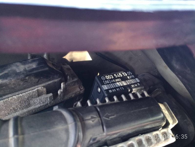 Реле бензонасосу 0035451305   Mercedes E-Class