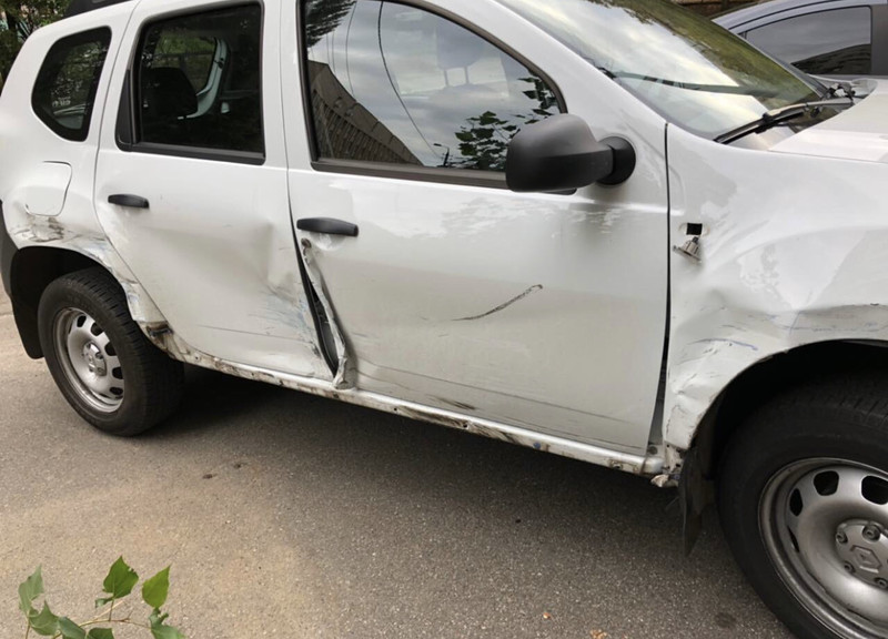 Две двери и два крыла на правую сторону Renault Duster универсал 2017 г.  1.5 л дизель Краматорск