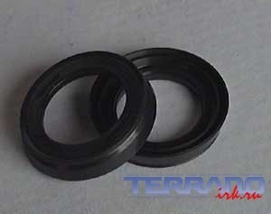 Сальник маятника Nissan Terrano II  1998 2.4 Бензин Умань