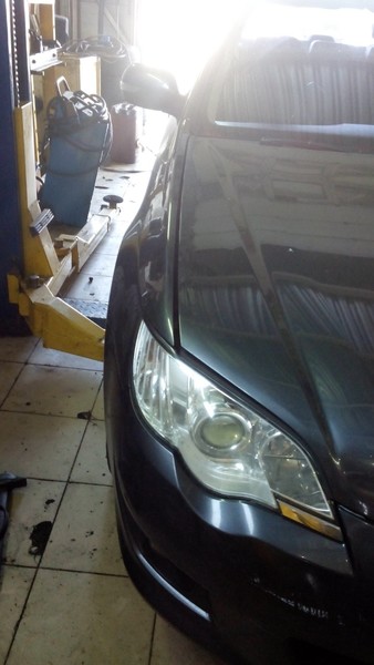 Капот Subaru Legacy 4  2008 2.0 Бензин Киев