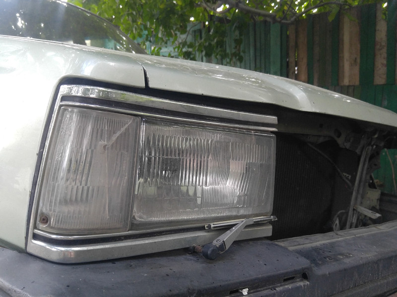 Фара передняя Nissan Laurel  1986 2.8 Дизель Одесса