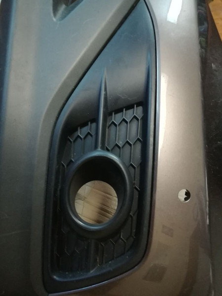 Решетка противотуманной фары Honda CR-V 4  2013 2.4 Бензин Киев
