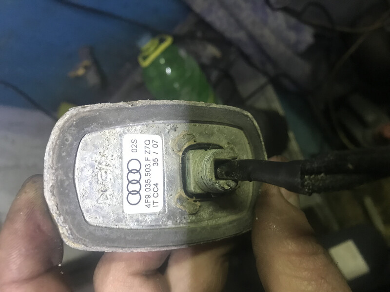 Антена Audi A6 C6 універсал 2007 р.  2.0 л дизель Гнивань