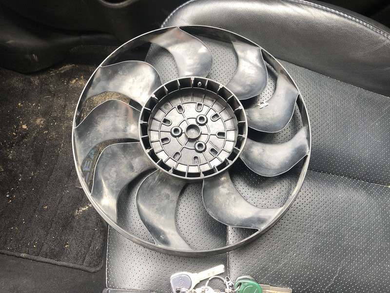 E вентилятор охлаждения (52014549ac) Fiat 500  2014 хэтчбек 1.0 Электро Киев