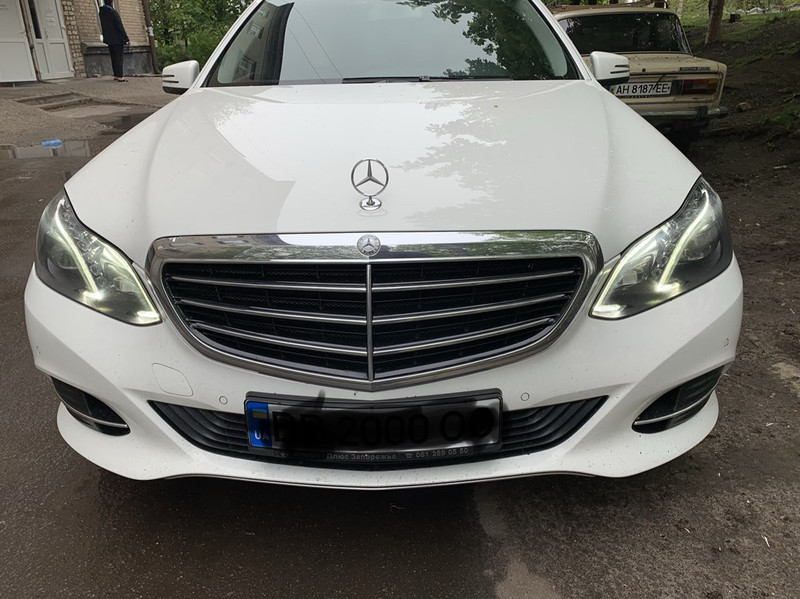 Решітка радіатора Mercedes E-Class 212 2013 р.  2.2 л дизель Затишшя