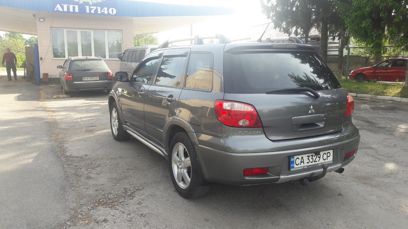 Задний бампер (желательно в таком цвете) Mitsubishi Outlander 2006 г.  2.4 л бензин Хмельницкий