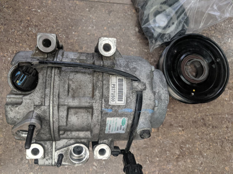 Компресор кондиціонера P937U500   Hyundai Santa FE, Kia Sorento